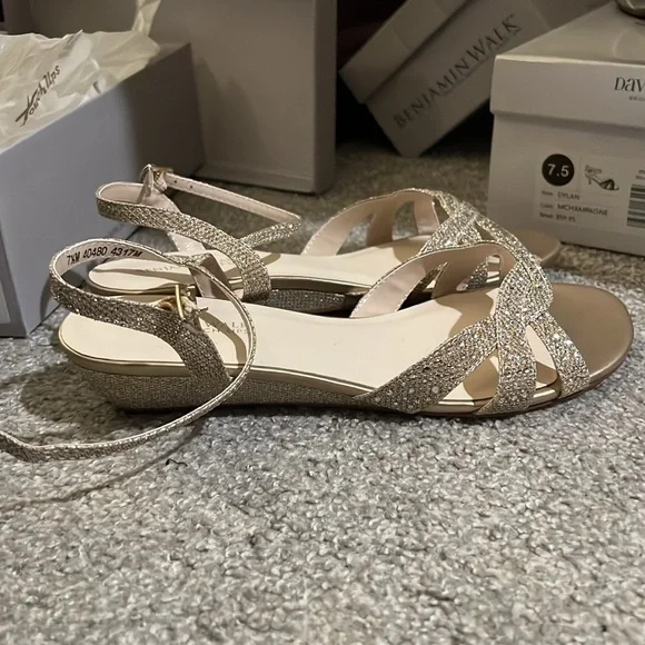 Touch Ups Gold Sandals with Strappy Design - Picture 2 of 3